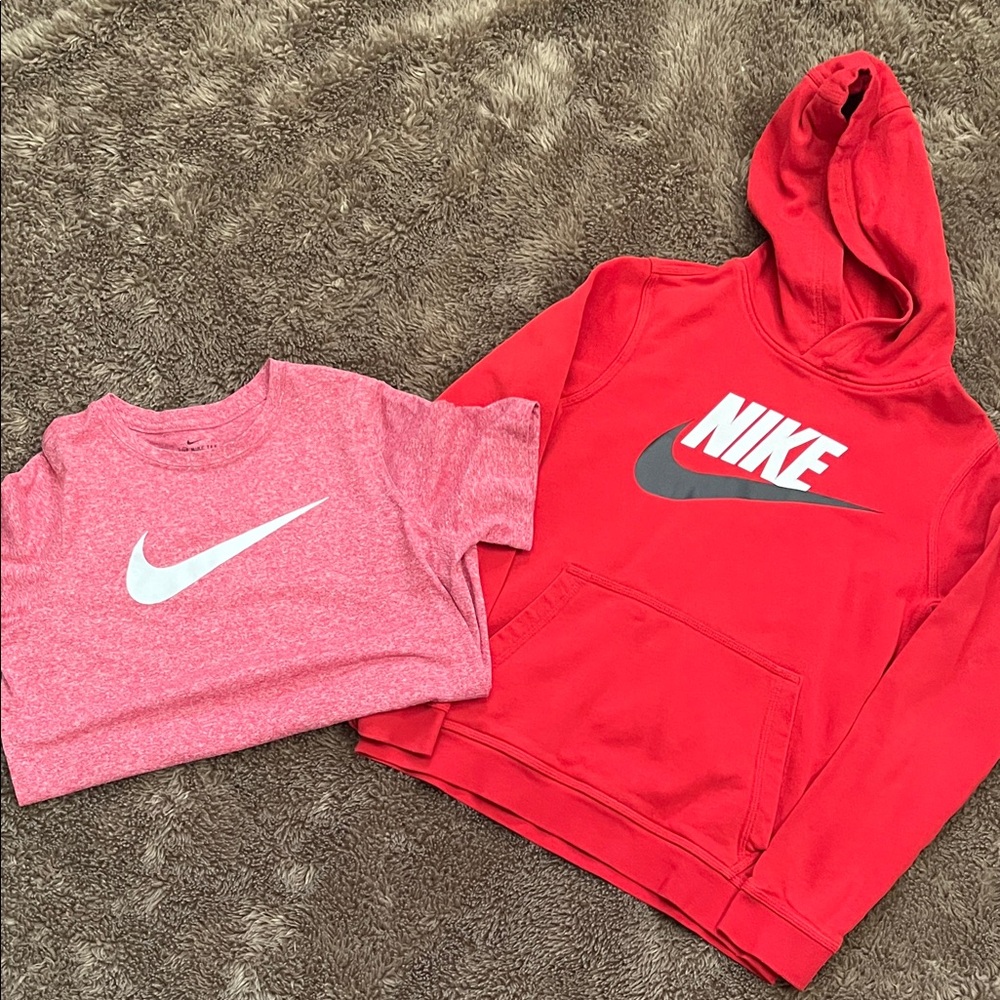 Nike Hoodie & Tshirt